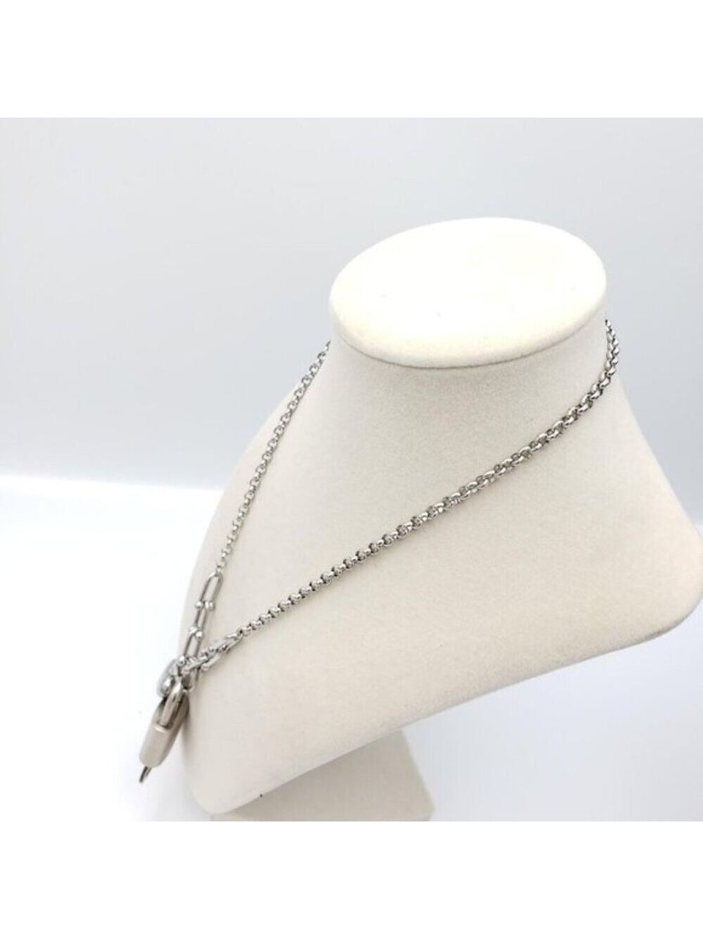 Stainless Steel Silver-Plated Necklace with Authentic Louis Vuitton Padlock - Picture 3 of 12